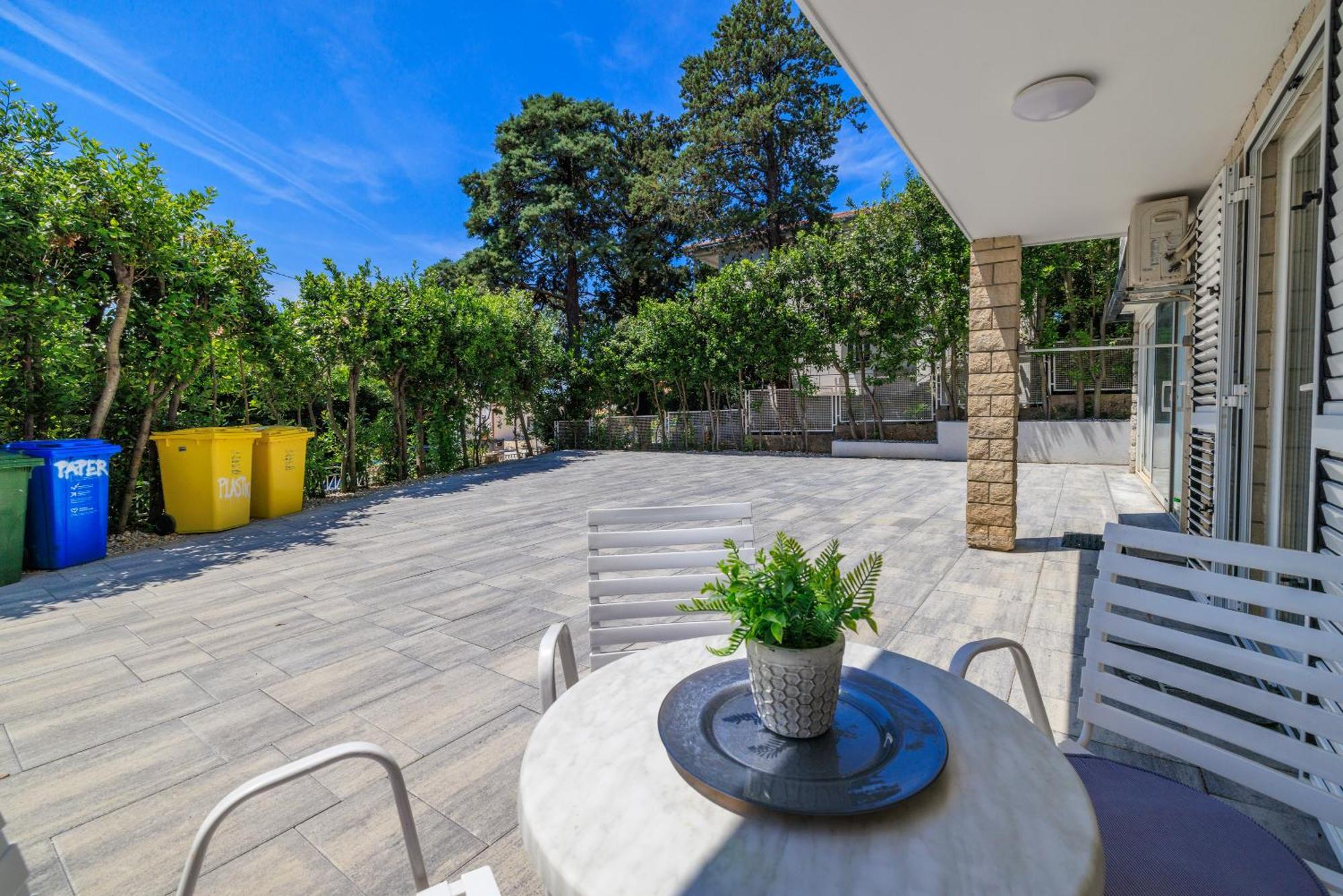 Apartments Podvezanec 크리크베니카 외부 사진