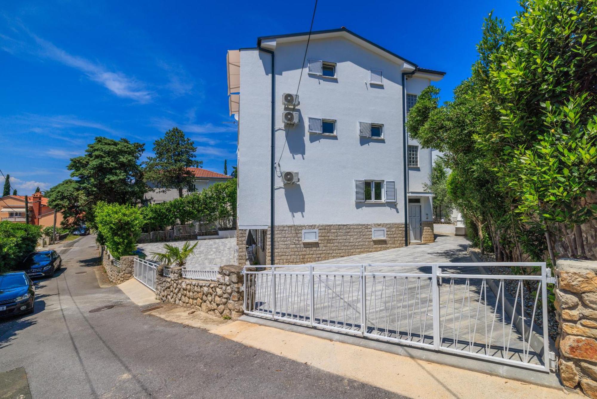 Apartments Podvezanec 크리크베니카 외부 사진