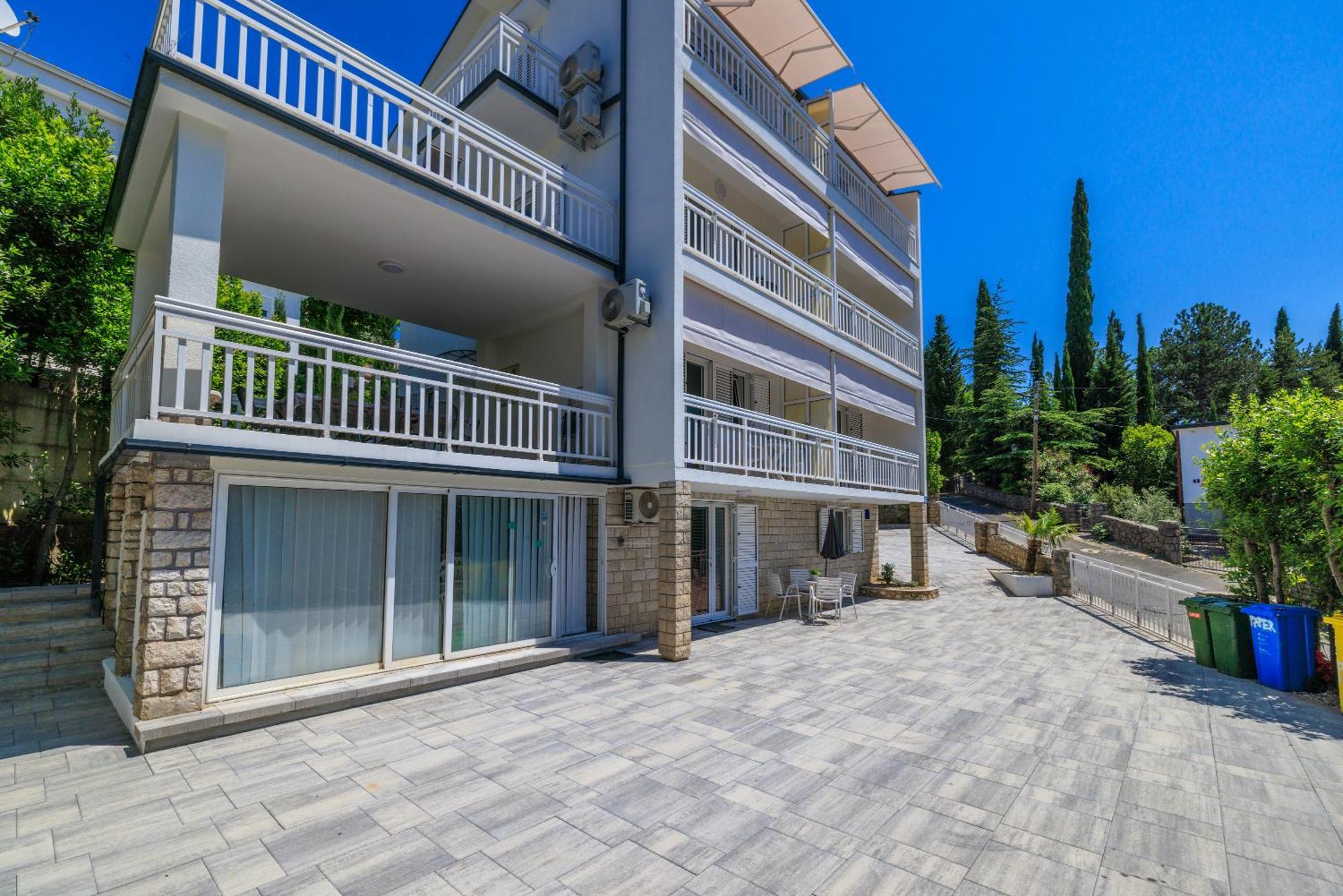 Apartments Podvezanec 크리크베니카 외부 사진