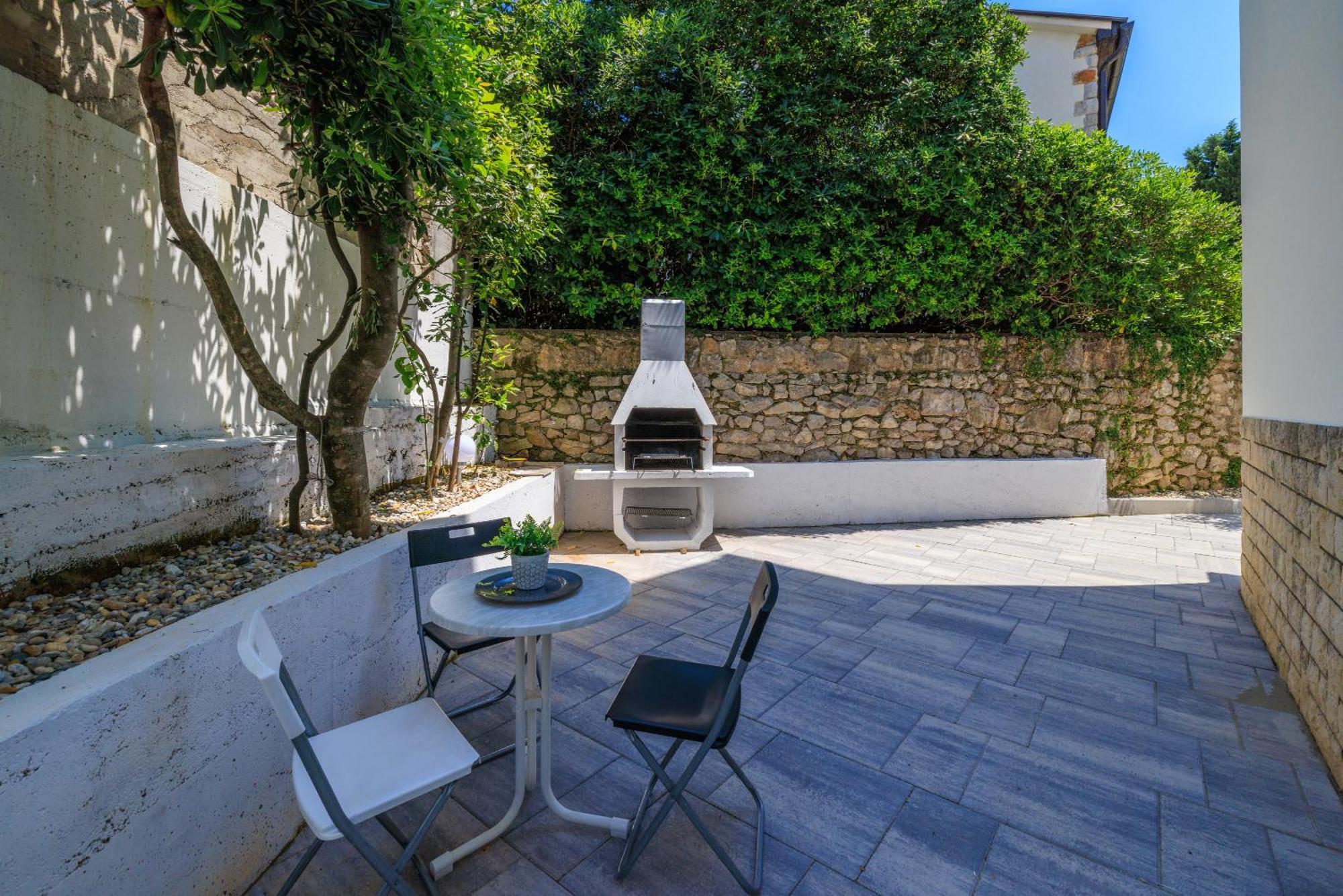 Apartments Podvezanec 크리크베니카 외부 사진