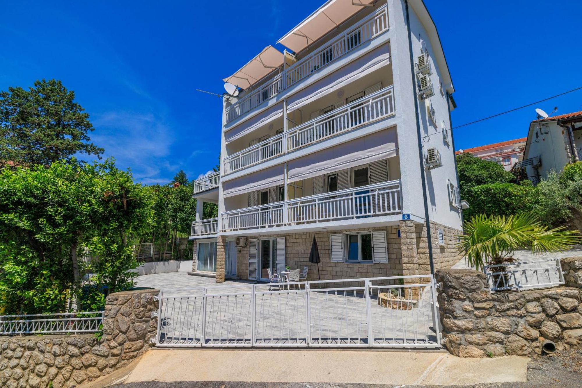 Apartments Podvezanec 크리크베니카 외부 사진